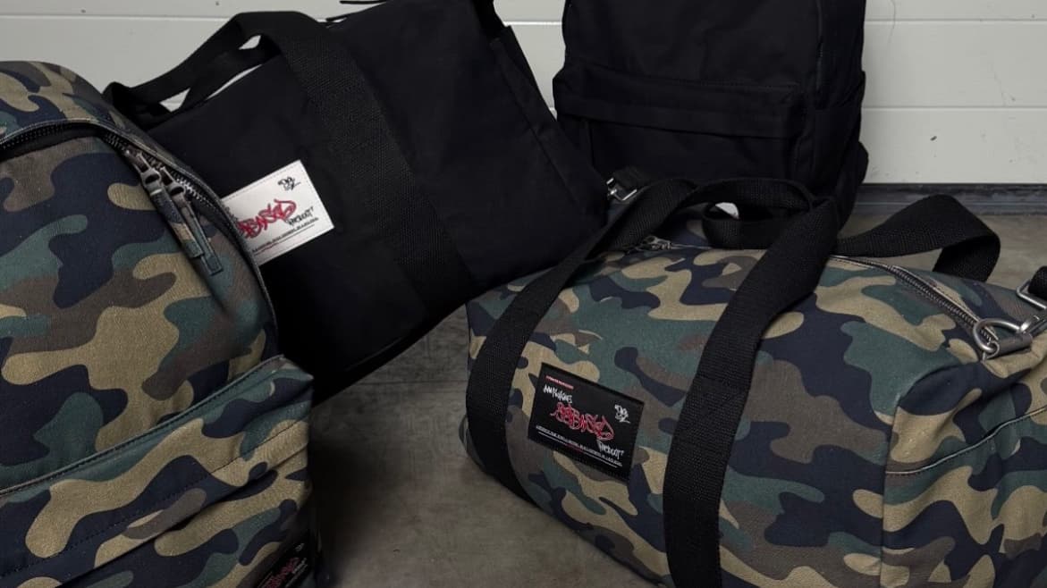 99based arbeitet an Taschen